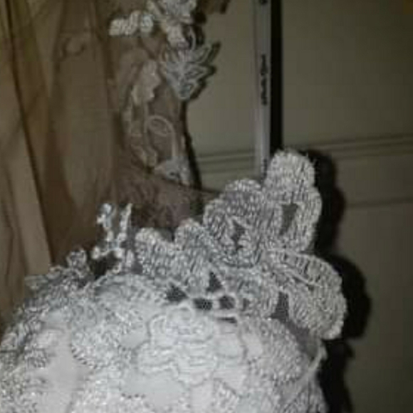 Wedding dress - Picture 8 of 8